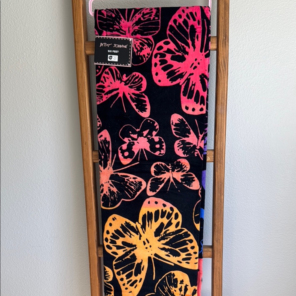 Betsey Johnson Pink and Blue Butterfly Towel - Picture 5 of 7